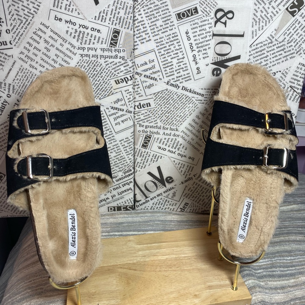 NWOT Alexis Bendel Black with Tan Interior Soft & Furry Flat Sandals in Size 11